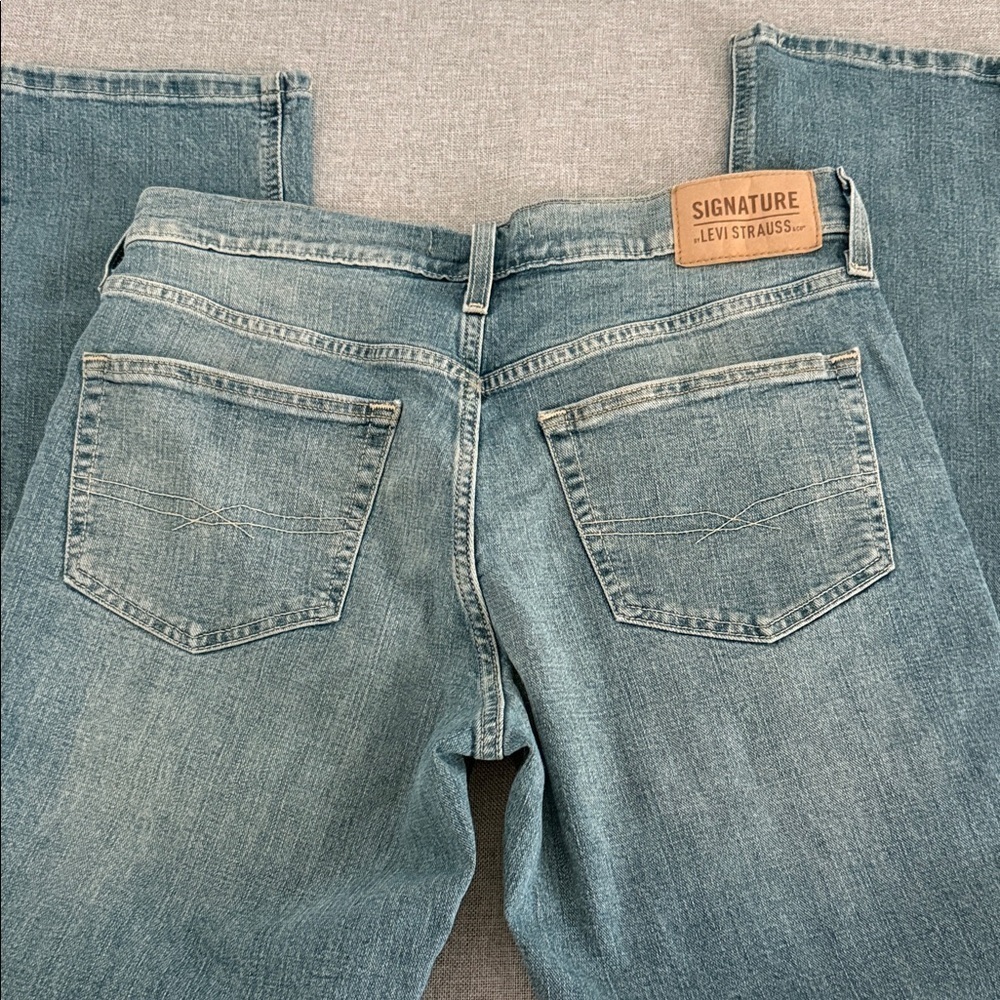 Signature by Levi Strauss Men's Slim Straight Jeans - Blue - Picture 8 of 12